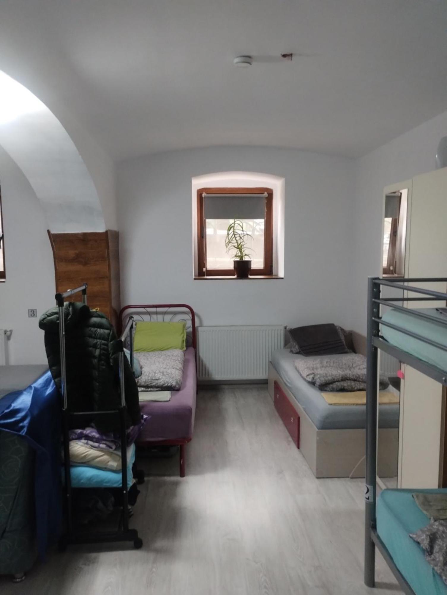 Hostel Antonia ทิมิชัวรา ภายนอก รูปภาพ