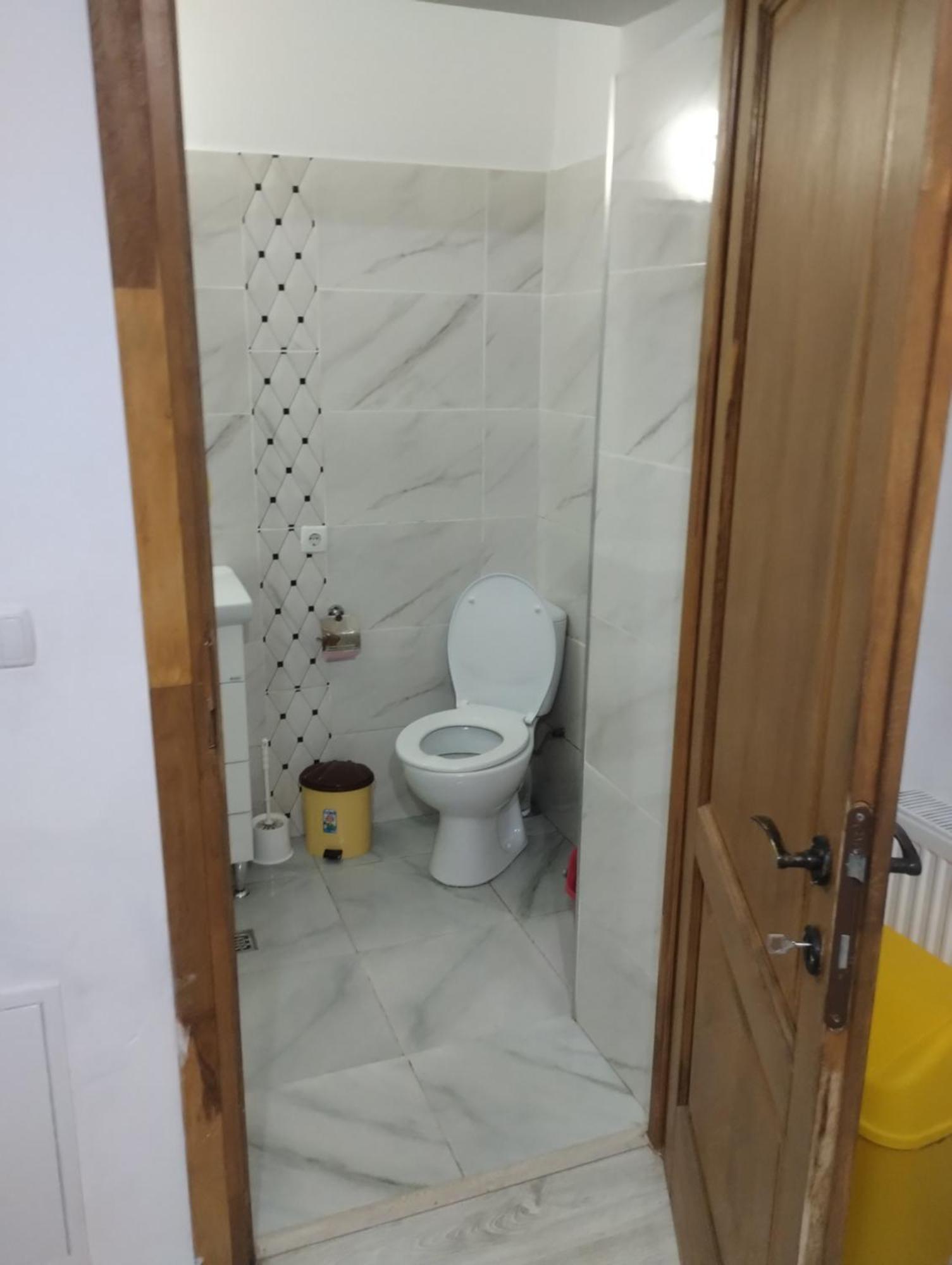 Hostel Antonia ทิมิชัวรา ภายนอก รูปภาพ
